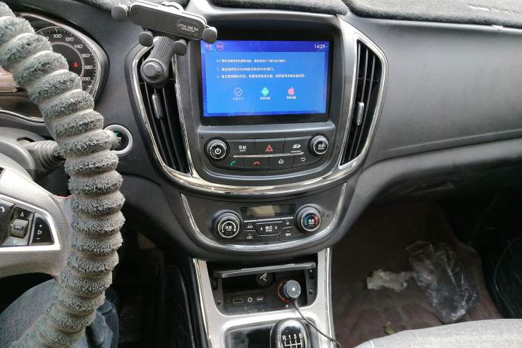 Used Baojun 560 2016 1.5T Manual Luxury Version
