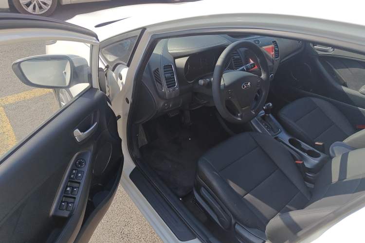 Used Kia K3 2015 1.6L Automatic GLS