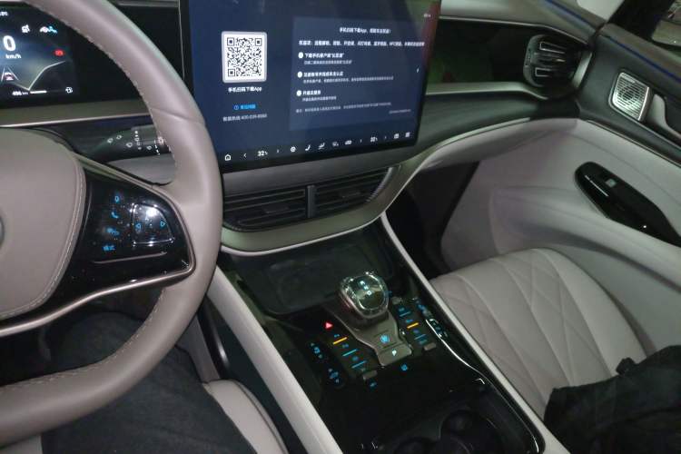 Used Denza D9 2022 DM-i 970 Four-Wheel Drive Flagship Model