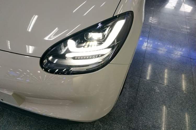 Used Wuling Bingo 2023 333 km Lingxi Connected+ Version
