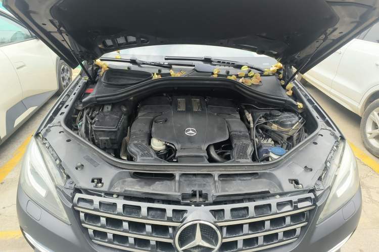 Used Mercedes-Benz M-Class 2014 ML 400 4MATIC Dynamic Model
