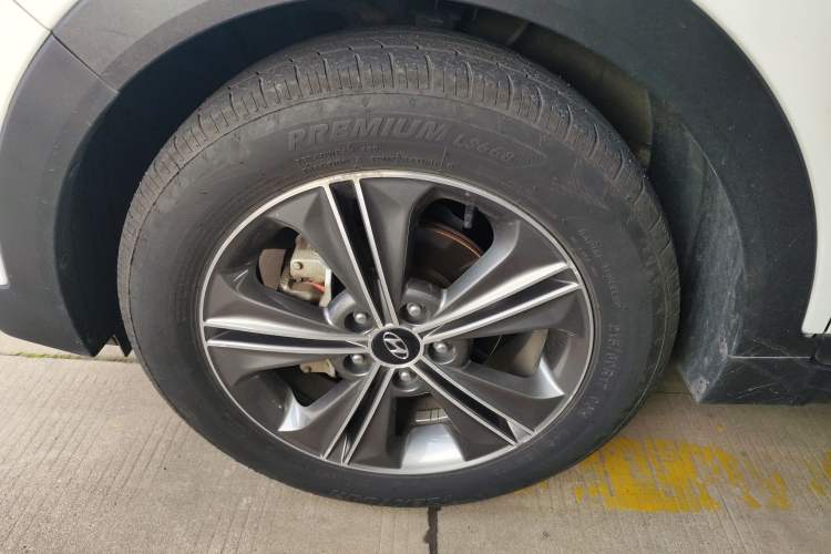 Used Hyundai ix25 2015 1.6L Automatic Two-Wheel Drive Smart GLS Trim
