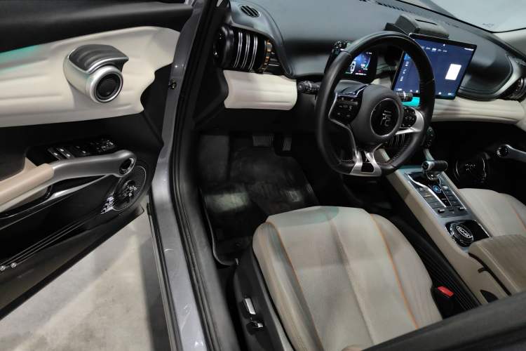 Used BYD Yuan PLUS 2024 Honor Edition 430KM Beyond Model
