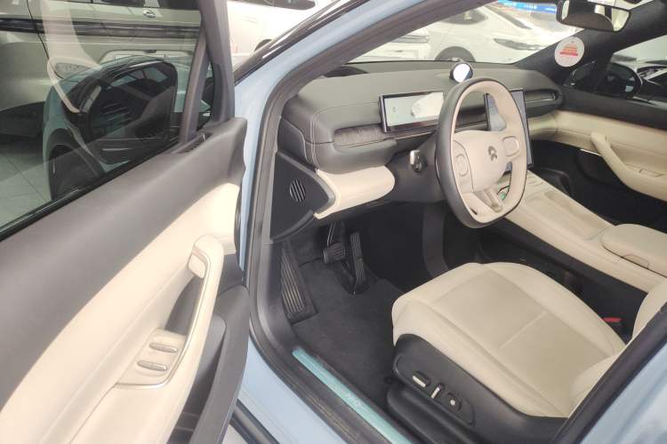 Used Nio ES6 2023 75 kWh
