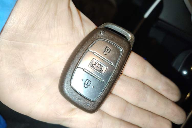 Used Hyundai Elantra 2015 1.6L Automatic Leading Model
