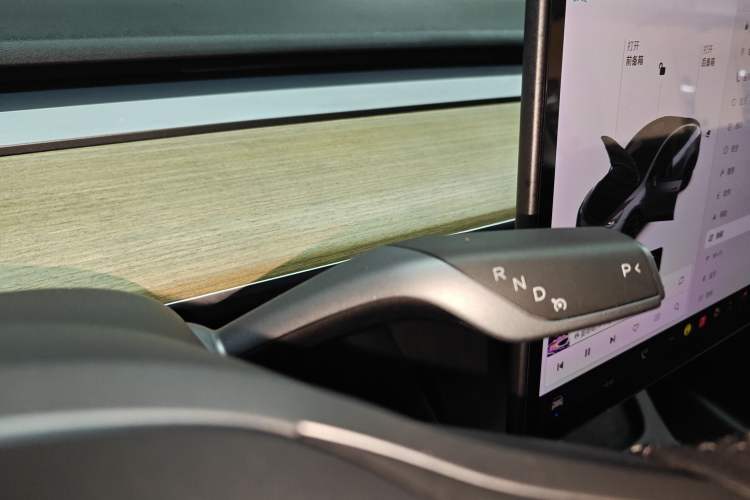 Used Tesla Model Y 2021 Long-Range All-Wheel-Drive Version 3D7