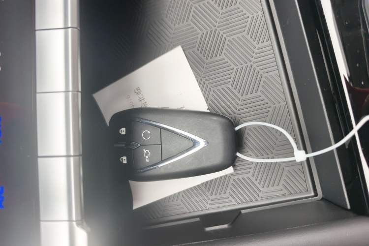 Used Changan Eado 2025 PLUS 1.4T Dual-Clutch High-Energy Version
