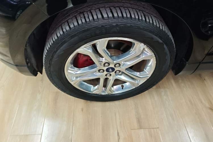 Used Ford Edge 2016 EcoBoost 245 Two-Wheel-Drive Titanium 7-Seater
