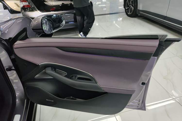 Used  SU7 2024 Four-Wheel Drive Ultra-Long Range Advanced Intelligent Driving Max Edition
