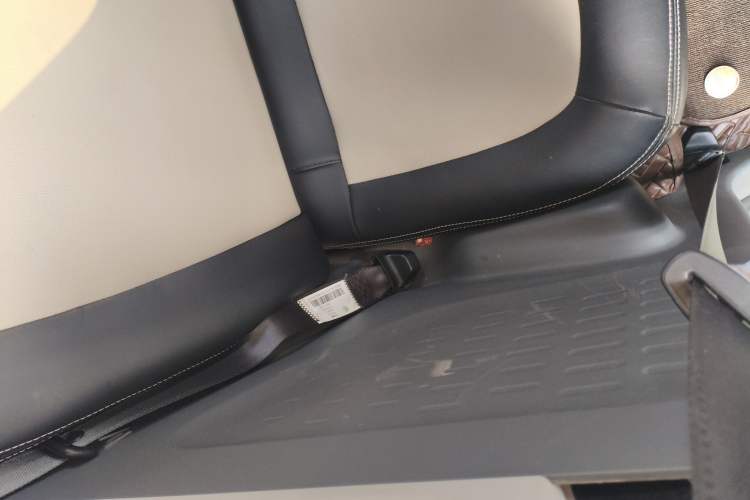 Used Wuling Hongguang MINIEV 2022 Macaron Premium Model – Lithium Iron Phosphate
