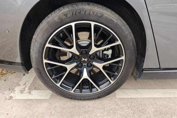 Used XPeng P7 2023 P7i 702 Pro