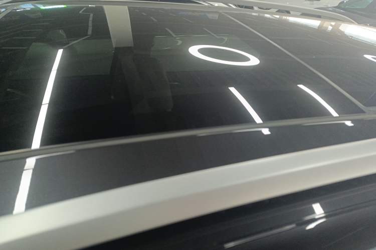 Used Volkswagen Tharu 2023 300TSI Two-Wheel-Drive Full Moon Edition