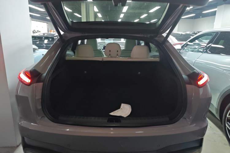 Used ONVO L60 2024 60 kWh Rear-Drive Version