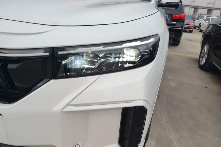 Used VOYAH FREE 2025 318 318 km Rear-Drive Touring Edition