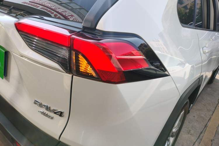 Used Toyota RAV4 2020 2.0L CVT 4x4 Trend Edition