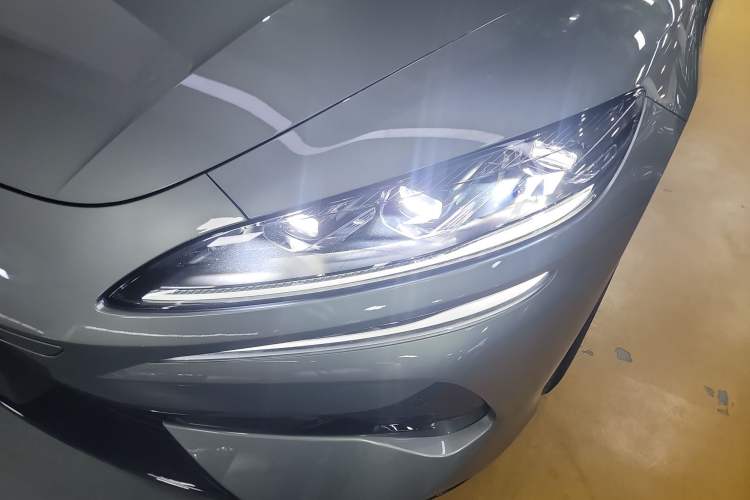 Used Denza Z9GT 2024 1100 Four-Wheel Drive Ultra Version
