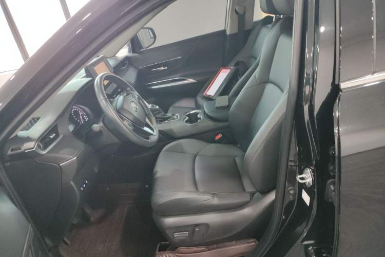 Used Toyota Venza 2022 2.0L CVT Two-Wheel Drive Luxury Edition
