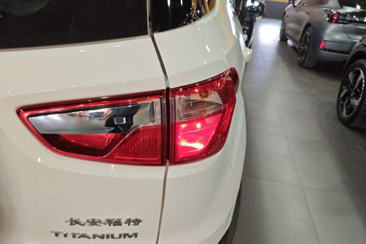 Used Ford EcoSport 2013 1.5L Automatic Prestige Model
