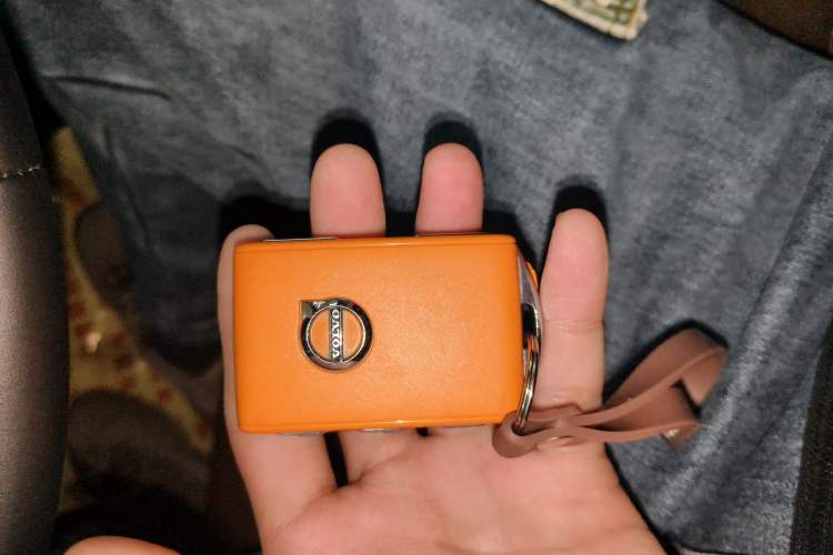 Used Volvo XC60 2024 B5 4x4 Smart Luxury Edition