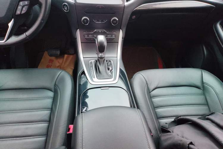 Used Ford Edge 2016 EcoBoost 245 Four-Wheel Drive Titanium Edition 7-Seater