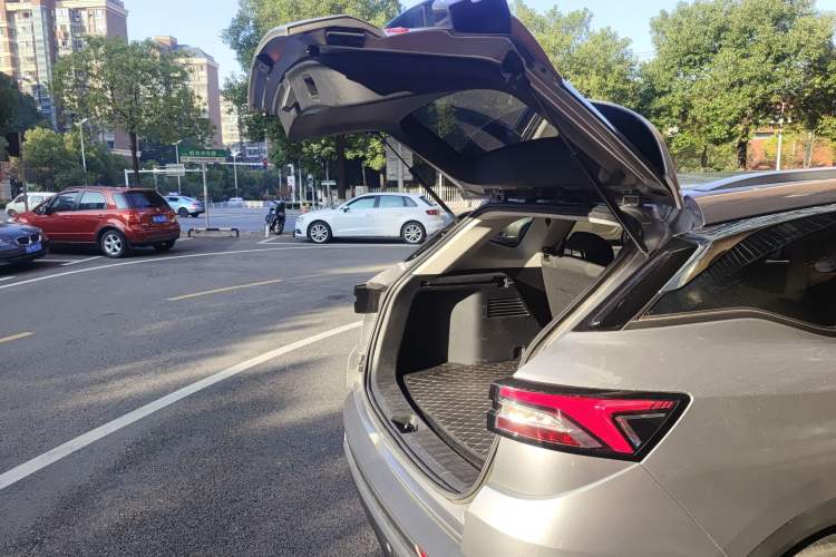 Used Dongfeng Aeolus AX7 2021 PRO 1.6T Automatic Jullang Edition
