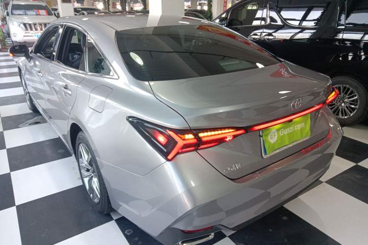 Used Toyota Avalon 2019 2.0L Ambition Edition China VI