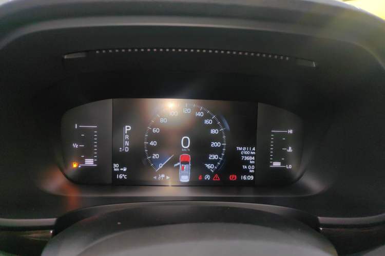 Used Volvo S90 2018 T4 Zhiyuan Edition
