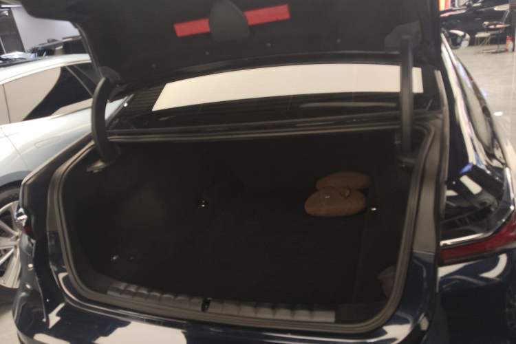 Used BMW 7 Series 2023 740Li Leading Model M Sport Package