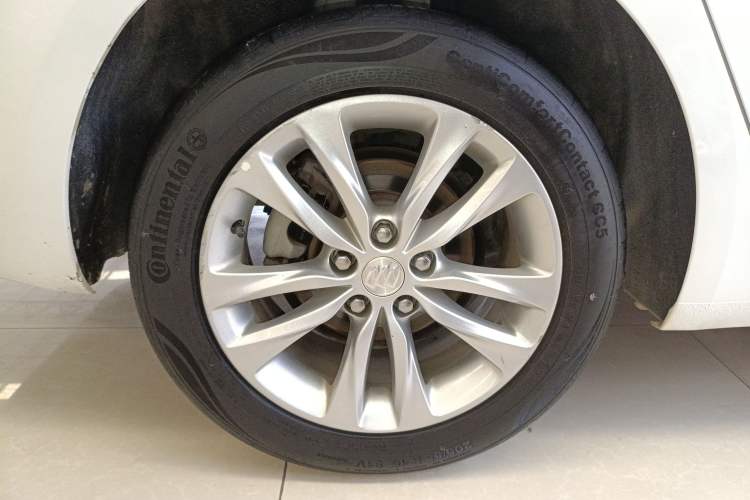 Used Buick Verano 2018 Sedan 20T Dual-Clutch Leading Model