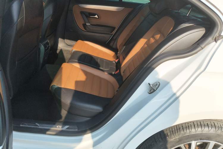 Used Volkswagen FAW-Volkswagen CC 2016 1.8TSI Luxury Model
