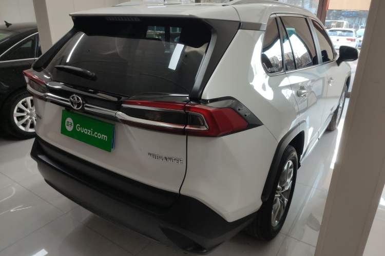 Used Toyota Wildlander 2023 2.0L CVT Two-Wheel Drive Leading Edition