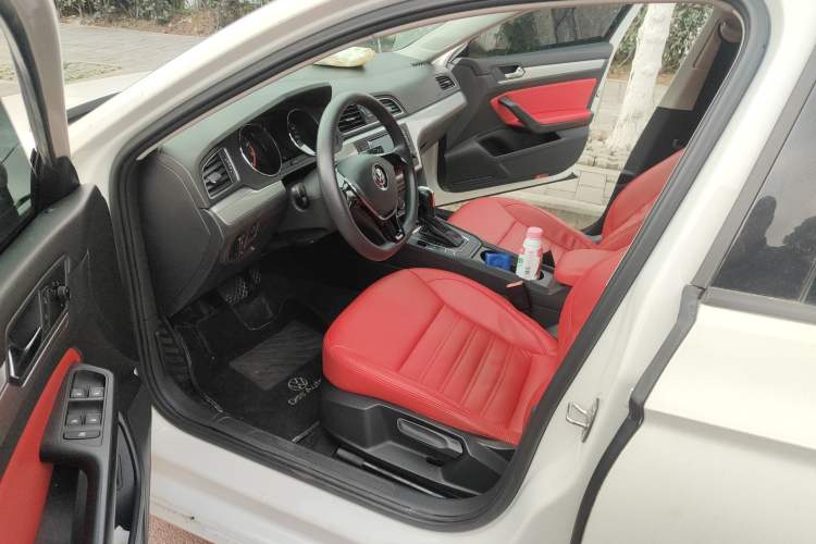 Used Volkswagen Lamando 2018 230TSI DSG Fashion Edition