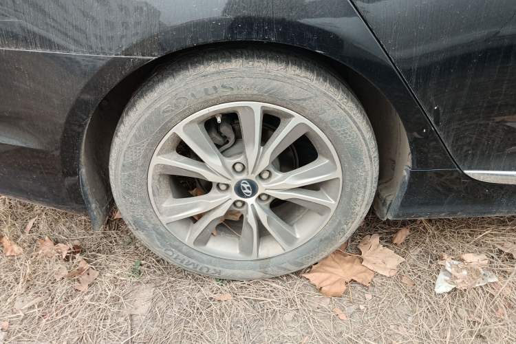 Used Hyundai Sonata 2014 2.0L Automatic Luxury Edition
