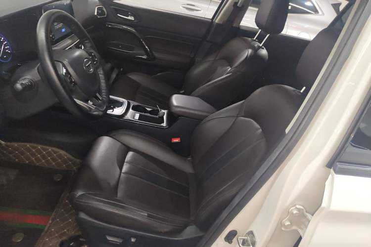 Used GAC Trumpchi GS4 2018 235T Automatic Two-Wheel Drive Luxury Smart Connectivity Millionth Anniversary Edition
