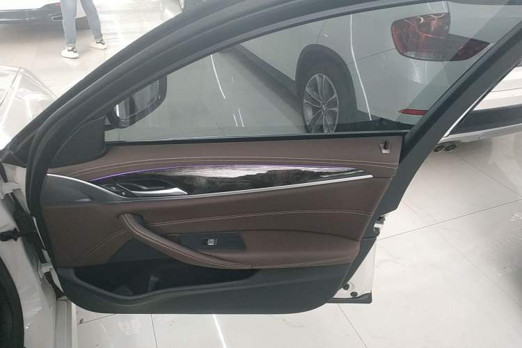 Used BMW 5 Series 2020 525Li M Sport Package
