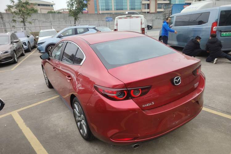 Used Mazda Mazda 3 Axela 2021 2.0L Automatic ZhiZun Edition