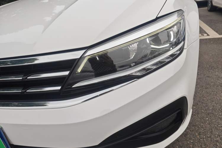 Used Volkswagen Lamando 2019 280TSI DSG Comfort Edition China VI standard
