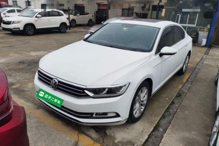 Used Volkswagen Magotan 2018 330TSI DSG Luxury Model
