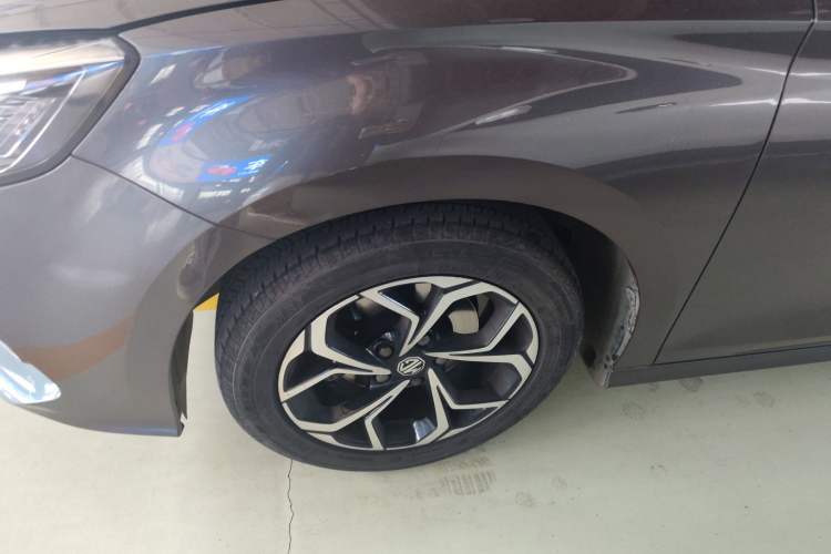 Used MG 5 2021 180 DVVT Manual Youth Luxury Edition
