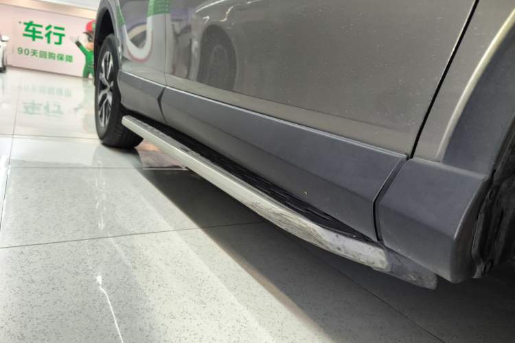 Used Toyota RAV4 2018 2.0L CVT Two-Wheel Drive Fashion X Edition
