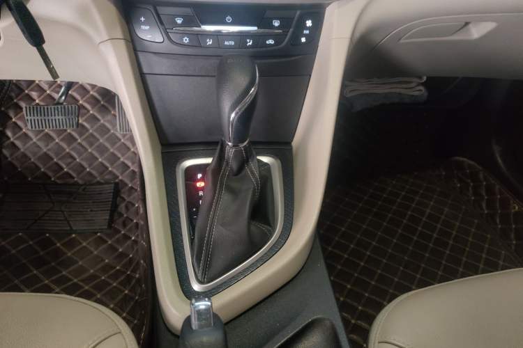 Used Buick GT 2019 15T Dual-Clutch Connected Elite Version China V Standard