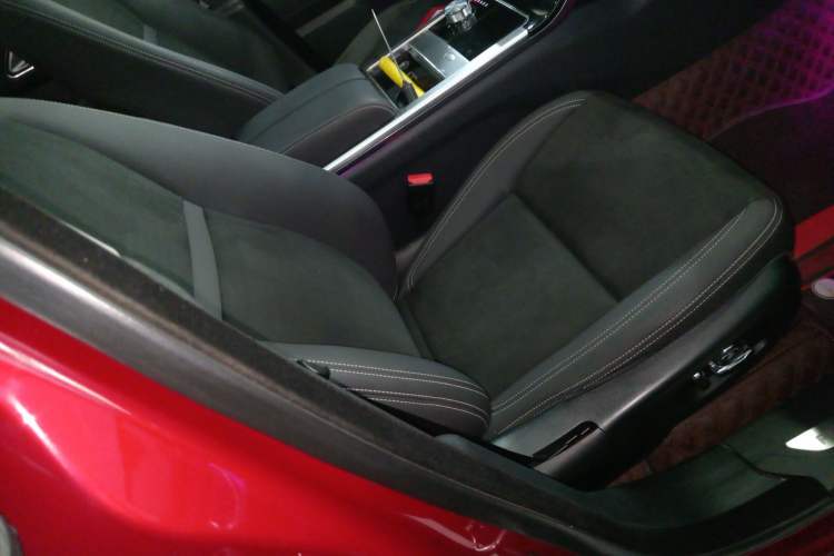 Used Land Rover Range Rover Velar 2020 P250
