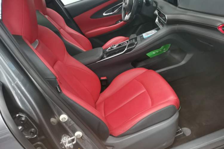 Used Changan UNI-T 2020 1.5T Prestige Version
