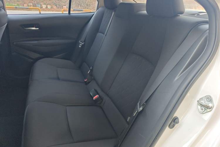 Used Toyota Corolla 2021 Dual-Motor 1.8L E-CVT Elite Edition
