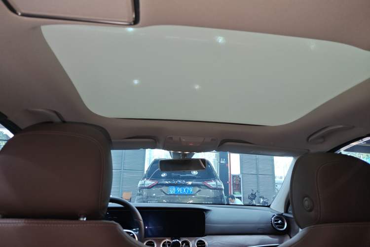 Used Mercedes-Benz E-Class 2020 Facelift E 260 L