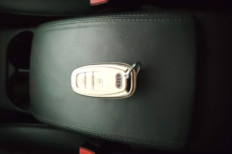 Used Audi Q5 2015 40 TFSI Comfort Model