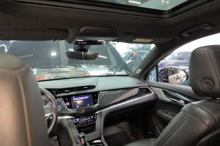 Used Cadillac XT6 2022 2.0T Six-Seater Four-Wheel Drive Luxury Version
