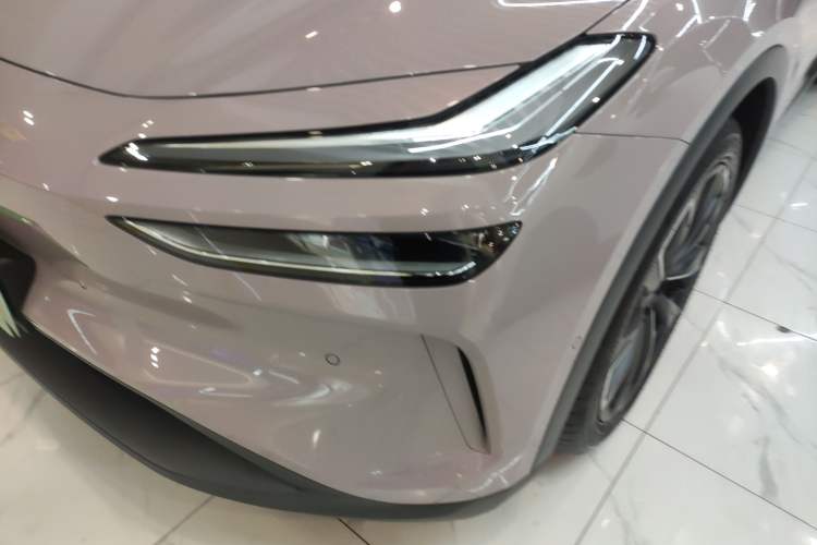 Used ONVO L60 2024 60 kWh Rear-Drive Version