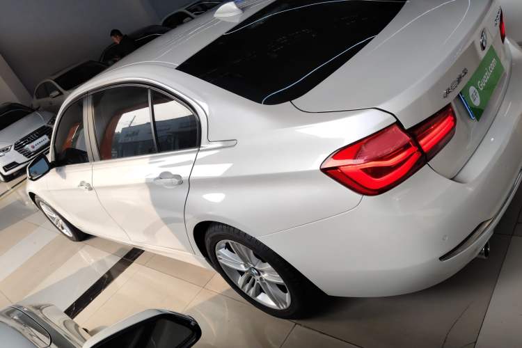 Used BMW 3 Series 2016 320Li Fashion Model
