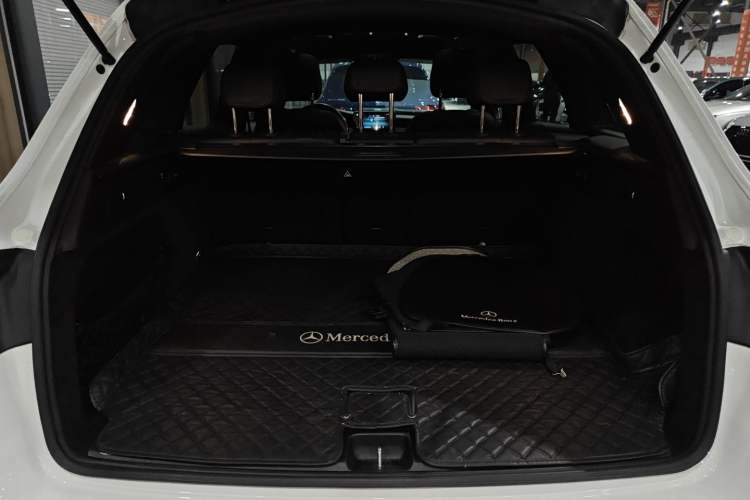 Used Mercedes-Benz GLC 2020 Facelifted GLC 260 L 4MATIC Dynamic Edition